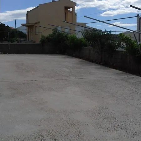 Razanac 13707b Apartment